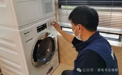 附近热水器维修师傅电话159 0135 7712，500米内24小时上门服务