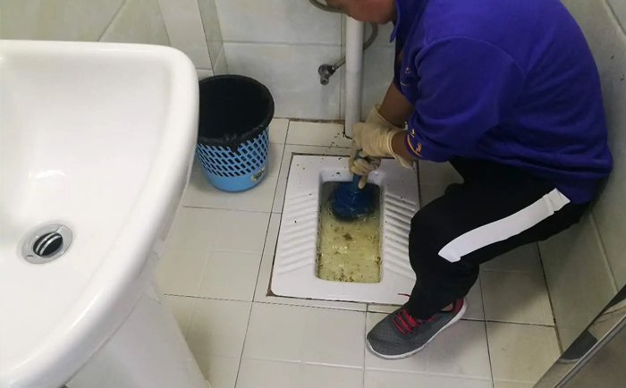 24小时专注疏通厕所服务，快速解决您的厕所堵塞问题