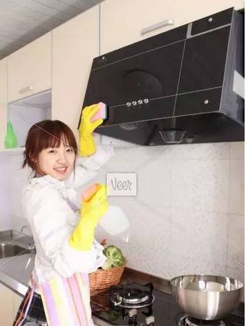 厨房抽油烟机清洗小妙招：轻松去除油污，保持厨房清新